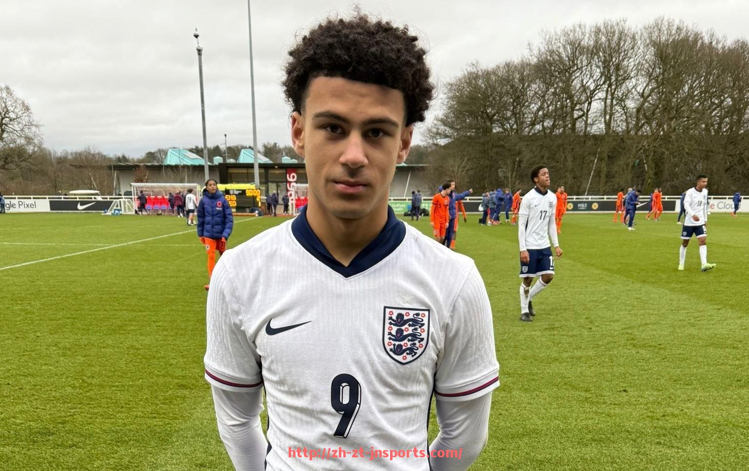 JN江南体育-意甲联赛球队最新战绩排名更新