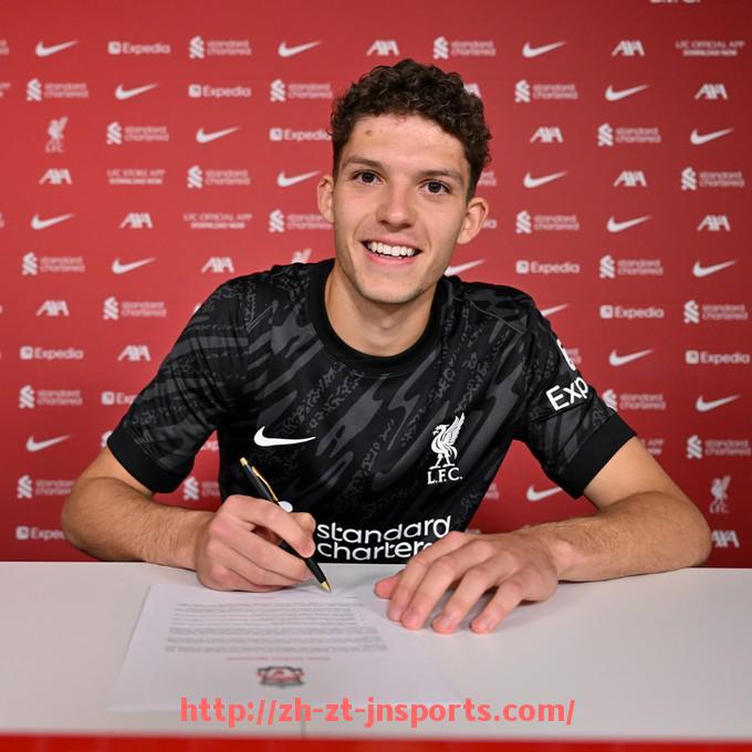 JN江南体育-2025年世俱杯新闻动态速览与热点事件追踪