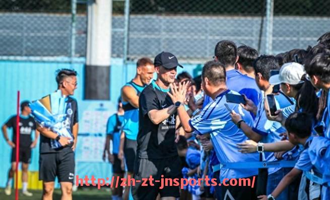 JN江南体育-法甲防守球员技术特点及战术作用分析